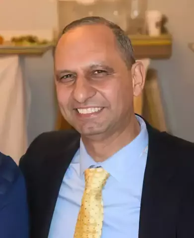 Dr.-Emad-Ishak